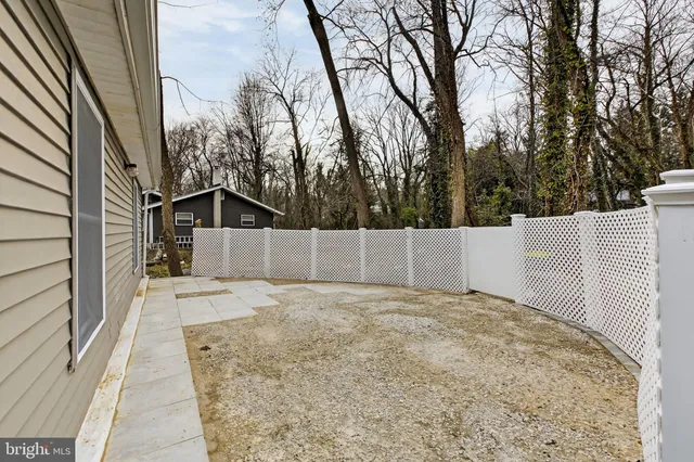 $450,000 | 4 Lower Greenbriar Road, Wilmington, DE 19810