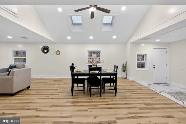 $450,000 | 4 Lower Greenbriar Road, Wilmington, DE 19810