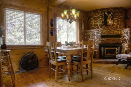 25460 Rimrock Road Idyllwild, CA 92549 - Photo 31 of 50 Dining area with a forested view