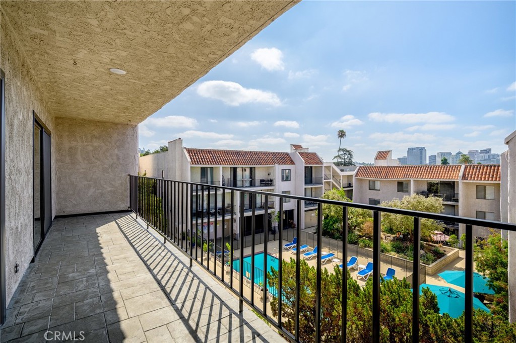 1401 Valley View Road, Unit 329 Glendale, CA 91202 - Photo 20 of 29 Gallery Image 20