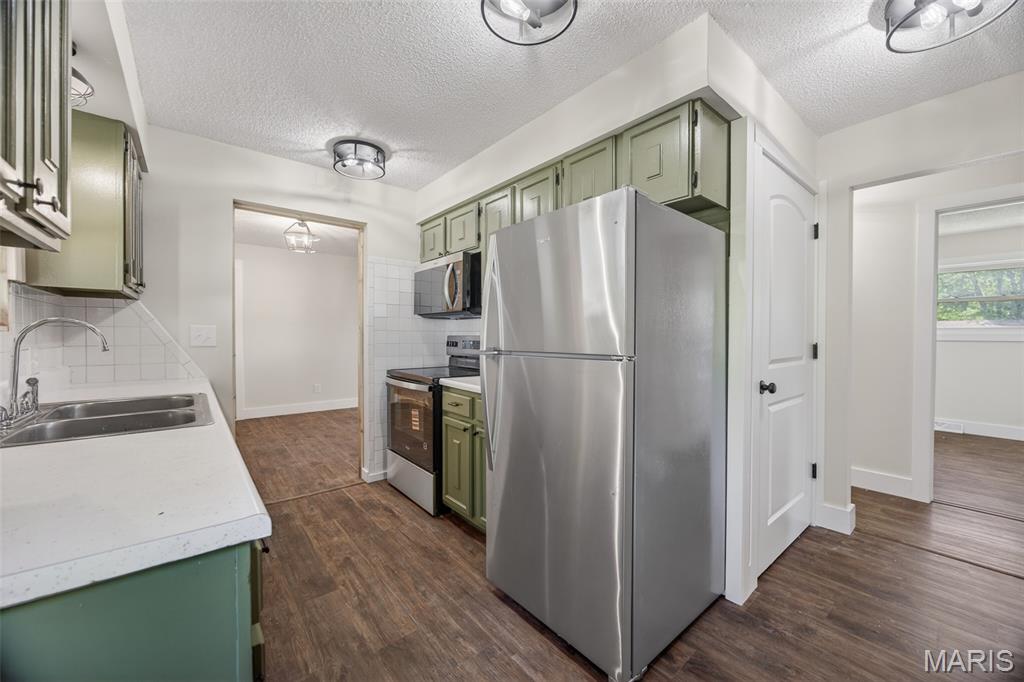 1432 Ronald Road Lebanon, MO 65536 - Photo 13 of 35