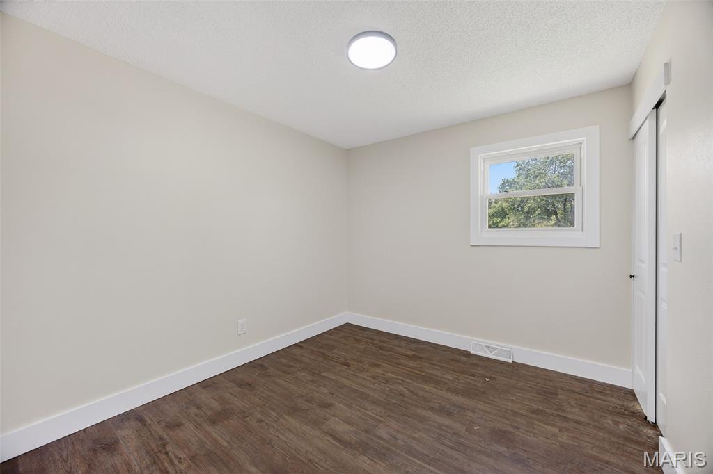 1432 Ronald Road Lebanon, MO 65536 - Photo 15 of 35