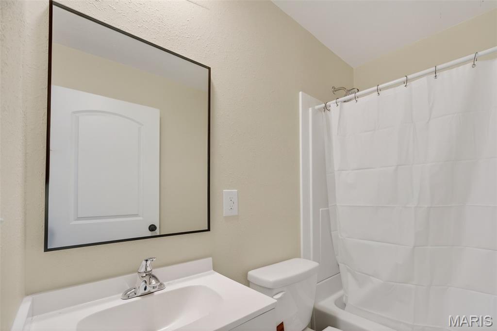 1432 Ronald Road Lebanon, MO 65536 - Photo 18 of 35