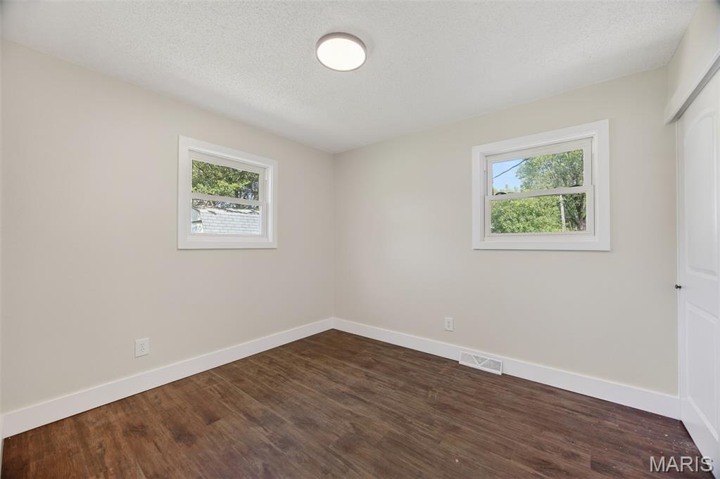 1432 Ronald Road Lebanon, MO 65536 - Photo 19 of 35