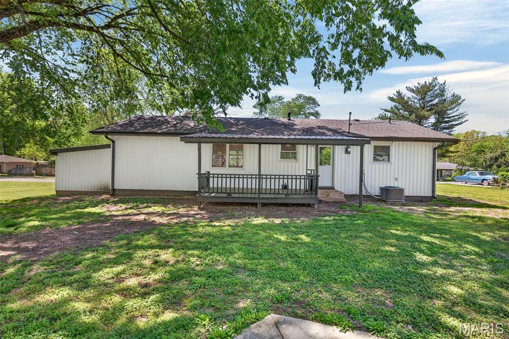 1432 Ronald Road Lebanon, MO 65536 - Photo 22 of 35