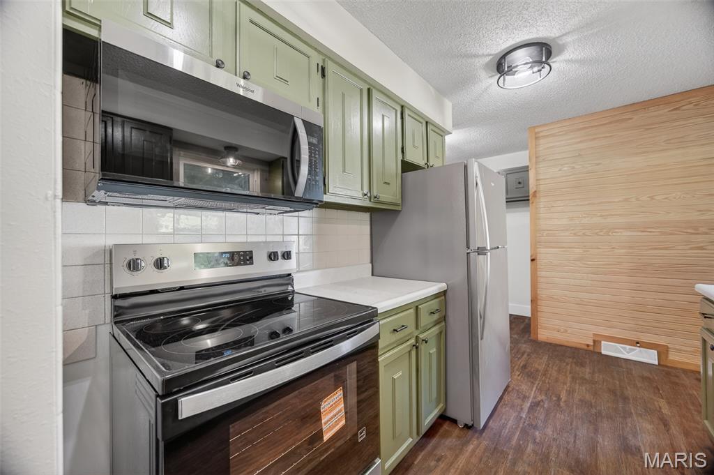 1432 Ronald Road Lebanon, MO 65536 - Photo 10 of 35