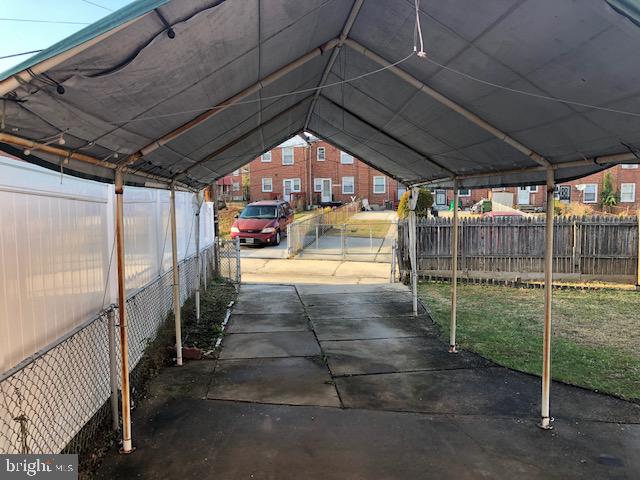 728 Bethnal Road Baltimore, MD 21229 - Photo 4 of 40 Carport