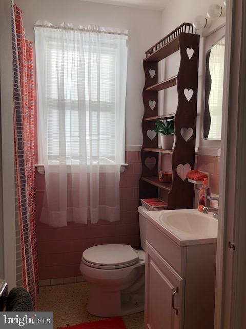 728 Bethnal Road Baltimore, MD 21229 - Photo 32 of 40 Bathroom