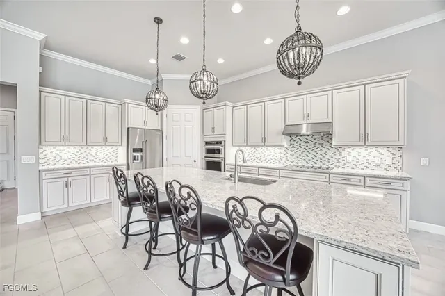 a front view of house with yard