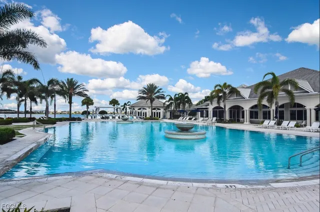 $850,000 | 14001 Hawks Eye Court, Estero, FL 33928