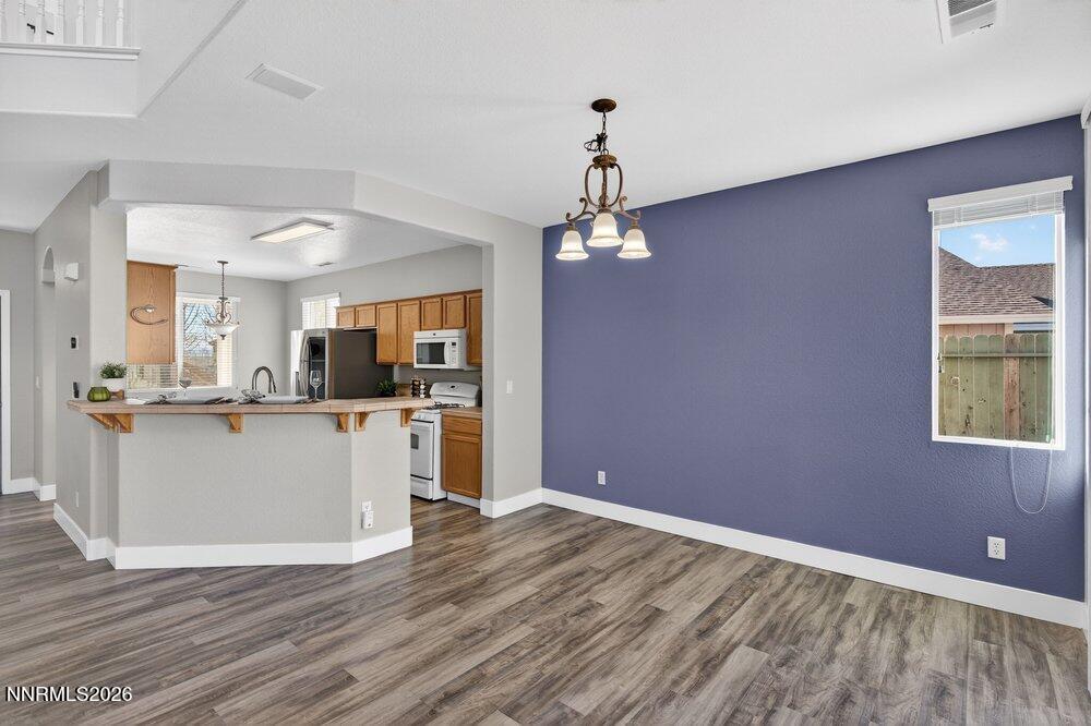 2433 Crestone Drive Reno, NV 89523 - Photo 11 of 45 Crestone- Dining