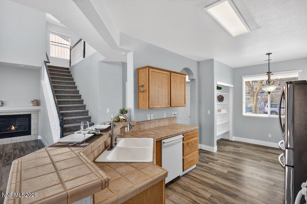 2433 Crestone Drive Reno, NV 89523 - Photo 15 of 45 015_dsc03027_311