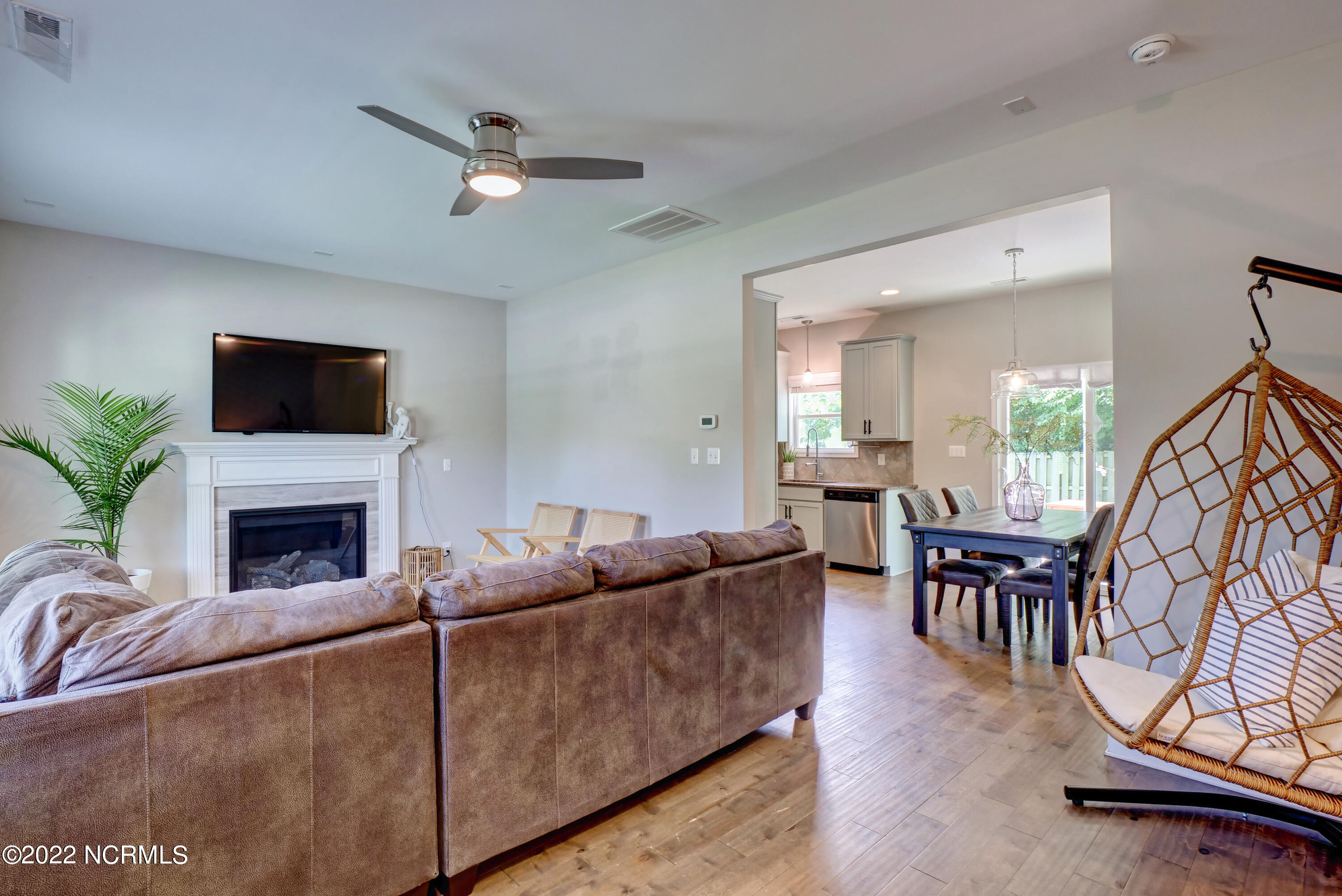 151 Poplar Branch Way Hampstead, NC 28443 - Photo 5 of 37 P8811523_4_5_6_7_8_9