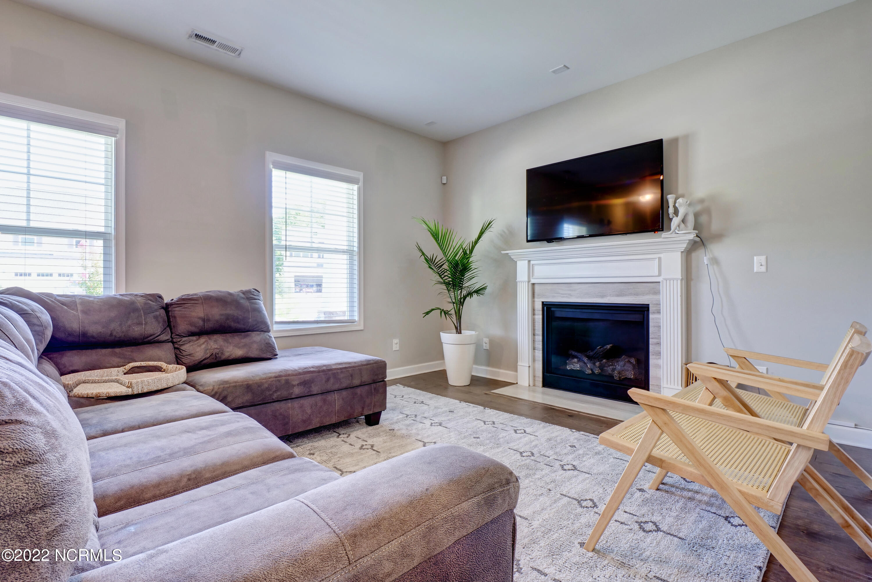 151 Poplar Branch Way Hampstead, NC 28443 - Photo 6 of 37 P8811537_38_39_40_41_42_43