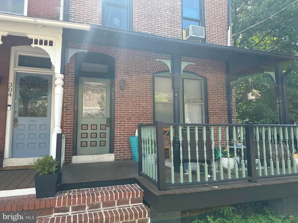 $2,500 | 302 South Darlington Street, Unit 2, West Chester, PA 19382