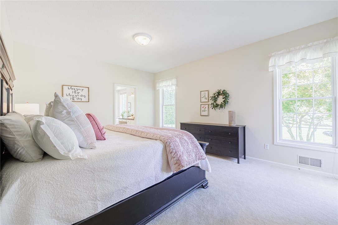 18 Split Rail Rochester, NY 14625 - Photo 16 of 39