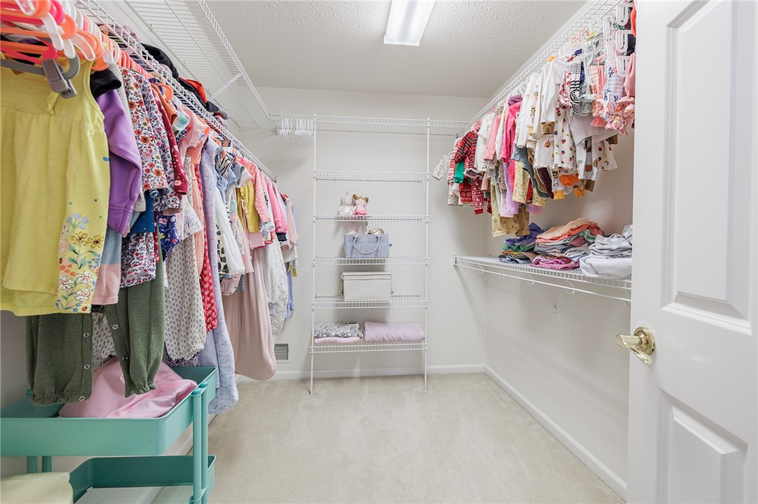 18 Split Rail Rochester, NY 14625 - Photo 29 of 39