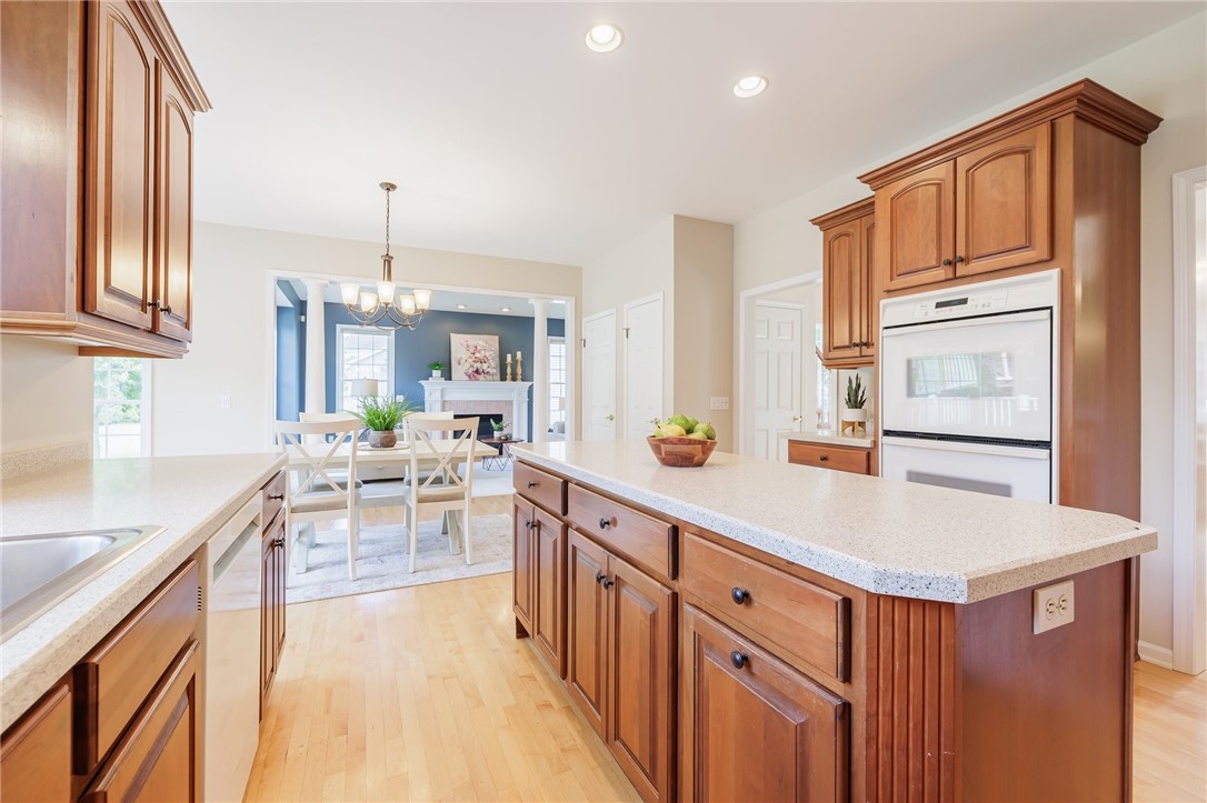 18 Split Rail Rochester, NY 14625 - Photo 9 of 39