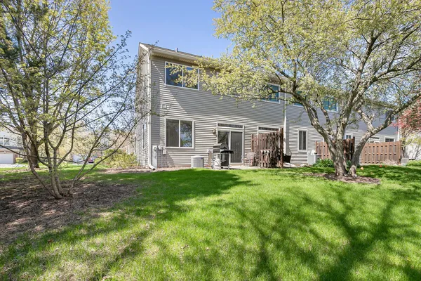 $259,900 | 1431 Doolittle Lane, Grayslake, IL 60030