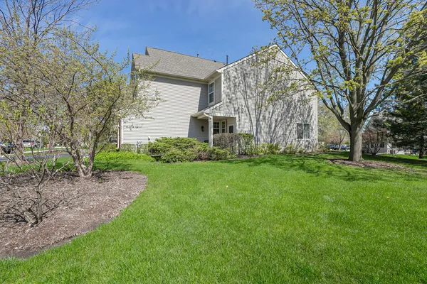 $259,900 | 1431 Doolittle Lane, Grayslake, IL 60030