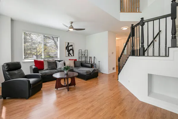 $259,900 | 1431 Doolittle Lane, Grayslake, IL 60030