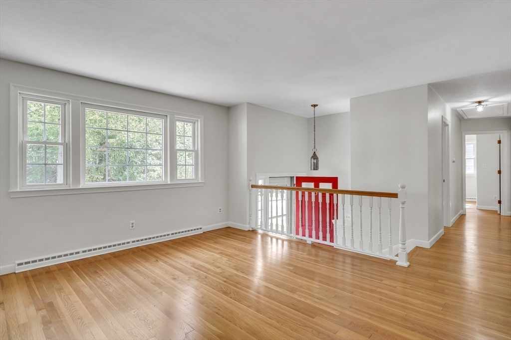 139 Newfield Street Boston, MA 02132 - Photo 14 of 35