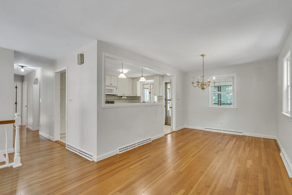 139 Newfield Street Boston, MA 02132 - Photo 16 of 35