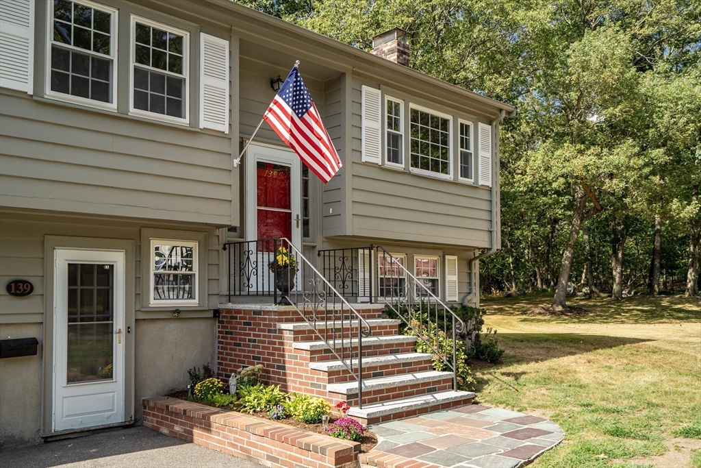 139 Newfield Street Boston, MA 02132 - Photo 2 of 35
