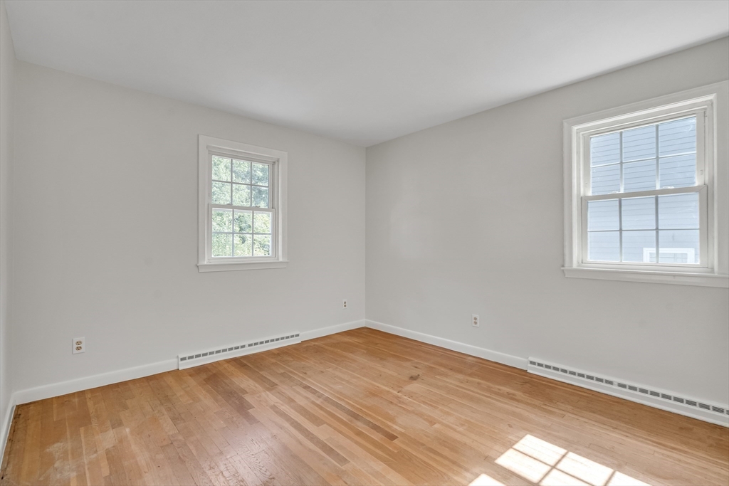 139 Newfield Street Boston, MA 02132 - Photo 22 of 35