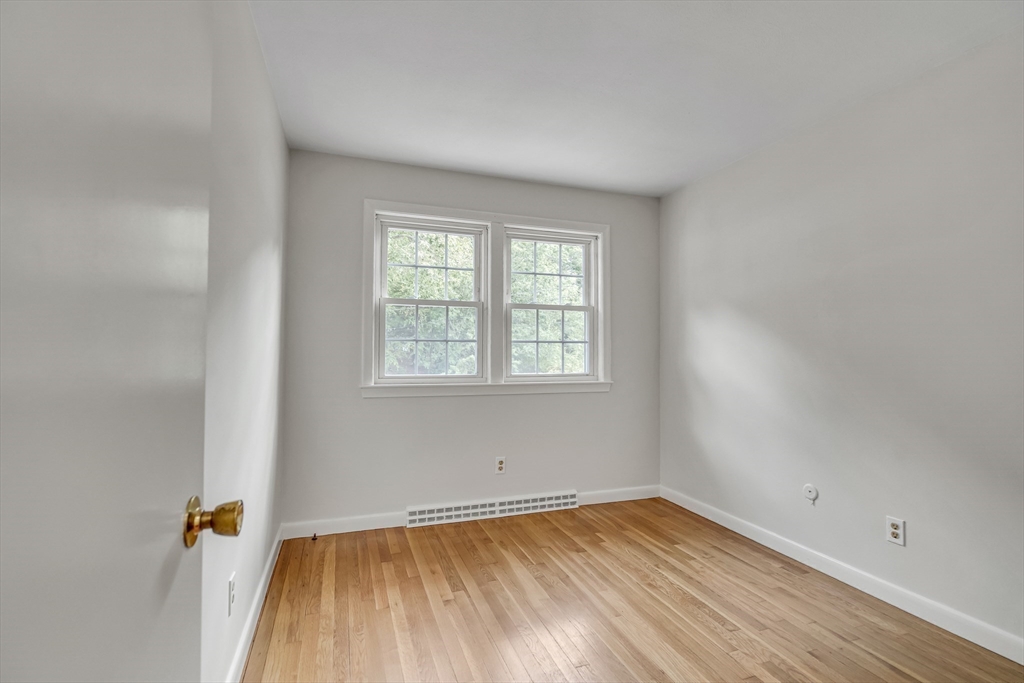 139 Newfield Street Boston, MA 02132 - Photo 24 of 35