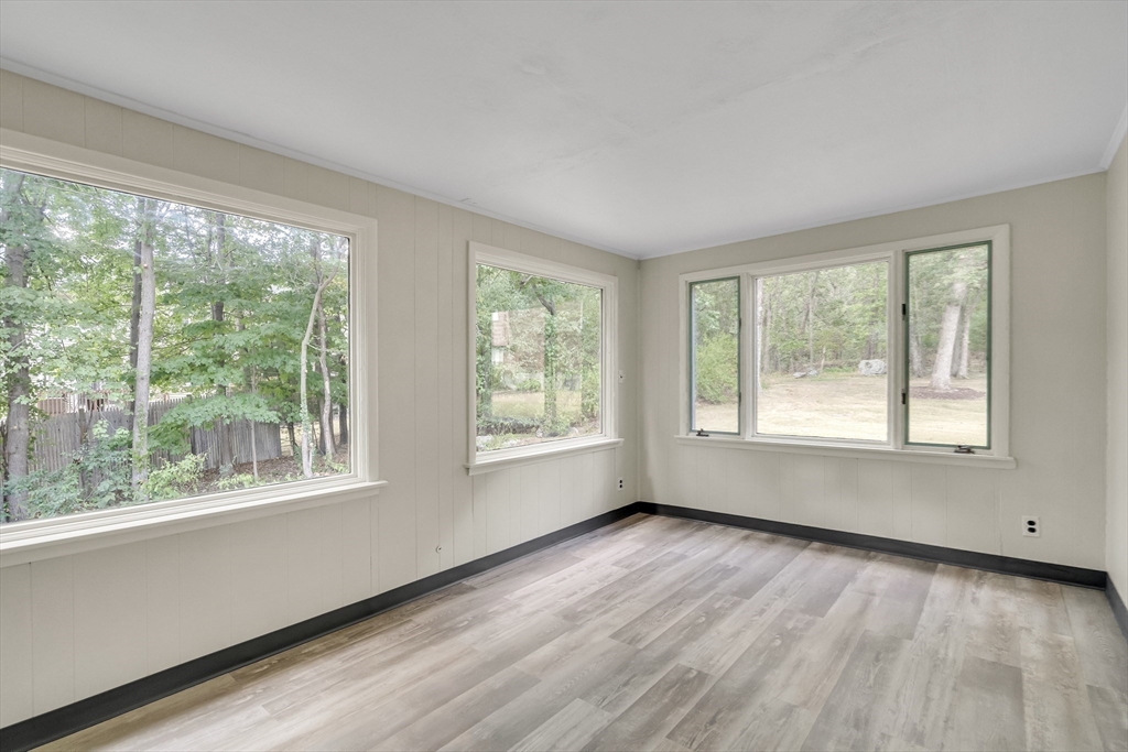 139 Newfield Street Boston, MA 02132 - Photo 31 of 35