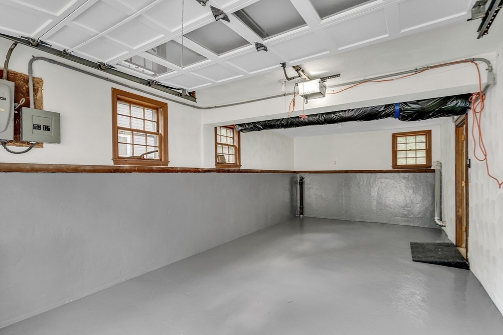 139 Newfield Street Boston, MA 02132 - Photo 32 of 35