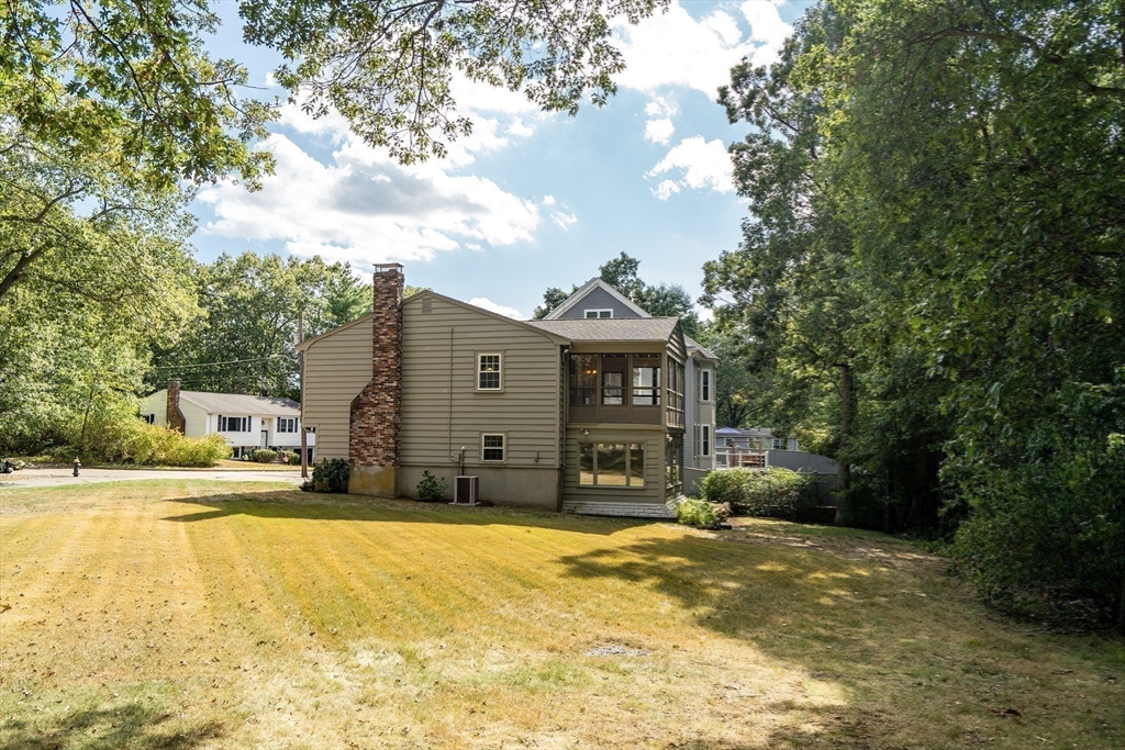 139 Newfield Street Boston, MA 02132 - Photo 35 of 35
