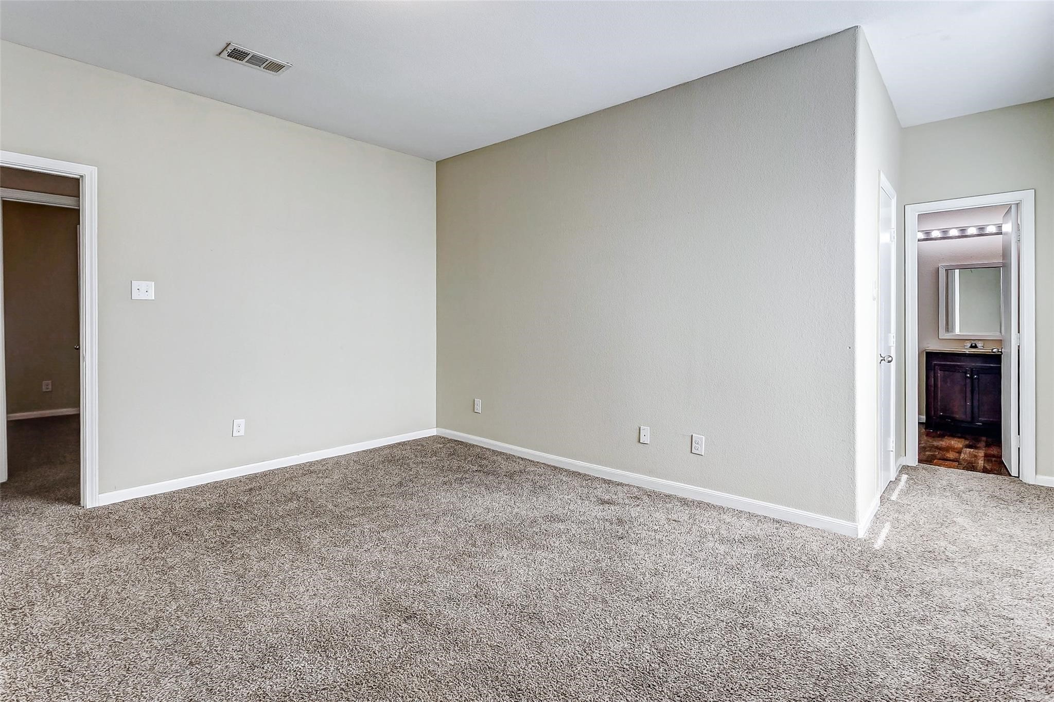 8704 San Rocco Street Houston, TX 77031 - Photo 5 of 22