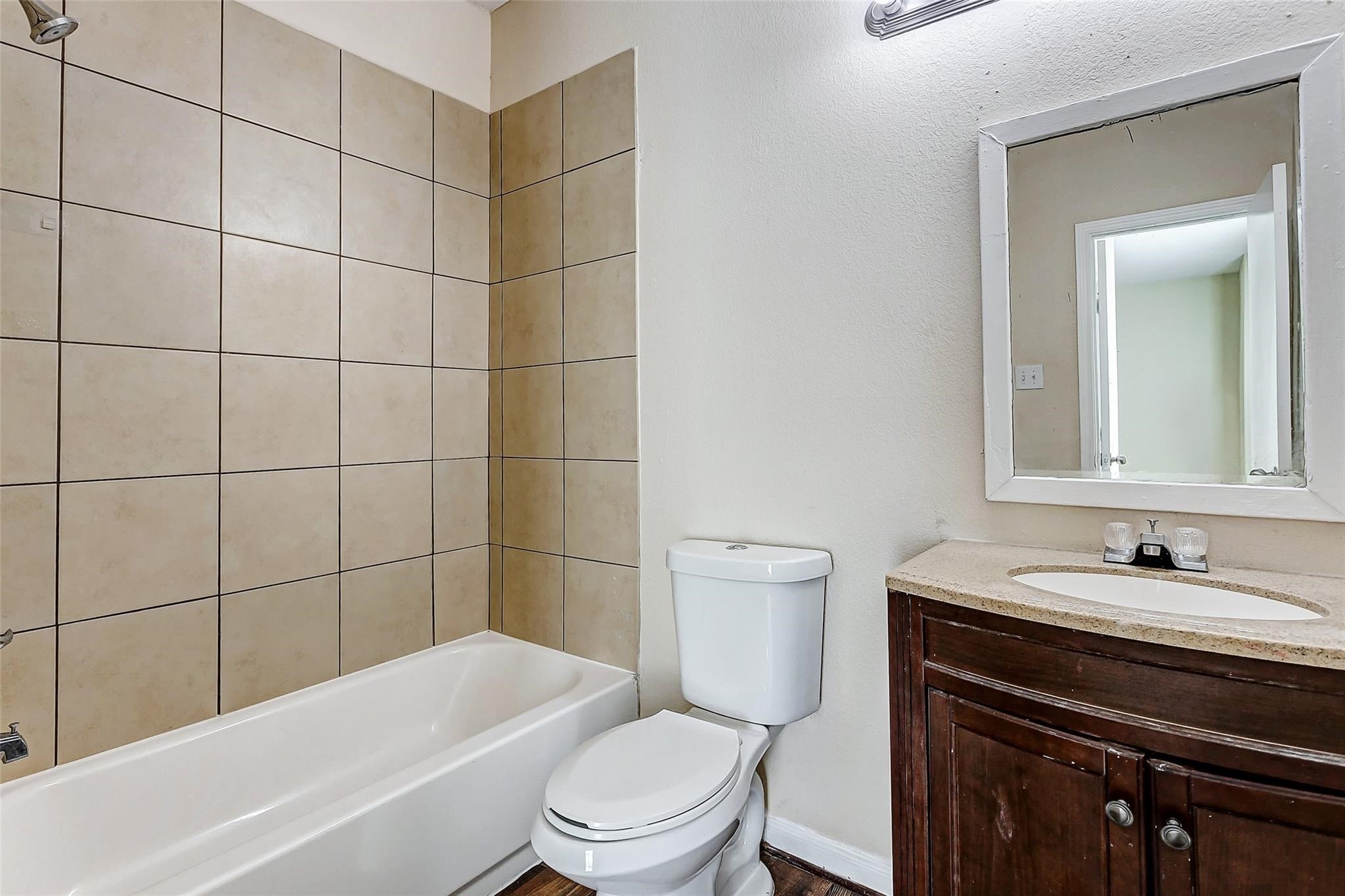 8704 San Rocco Street Houston, TX 77031 - Photo 7 of 22