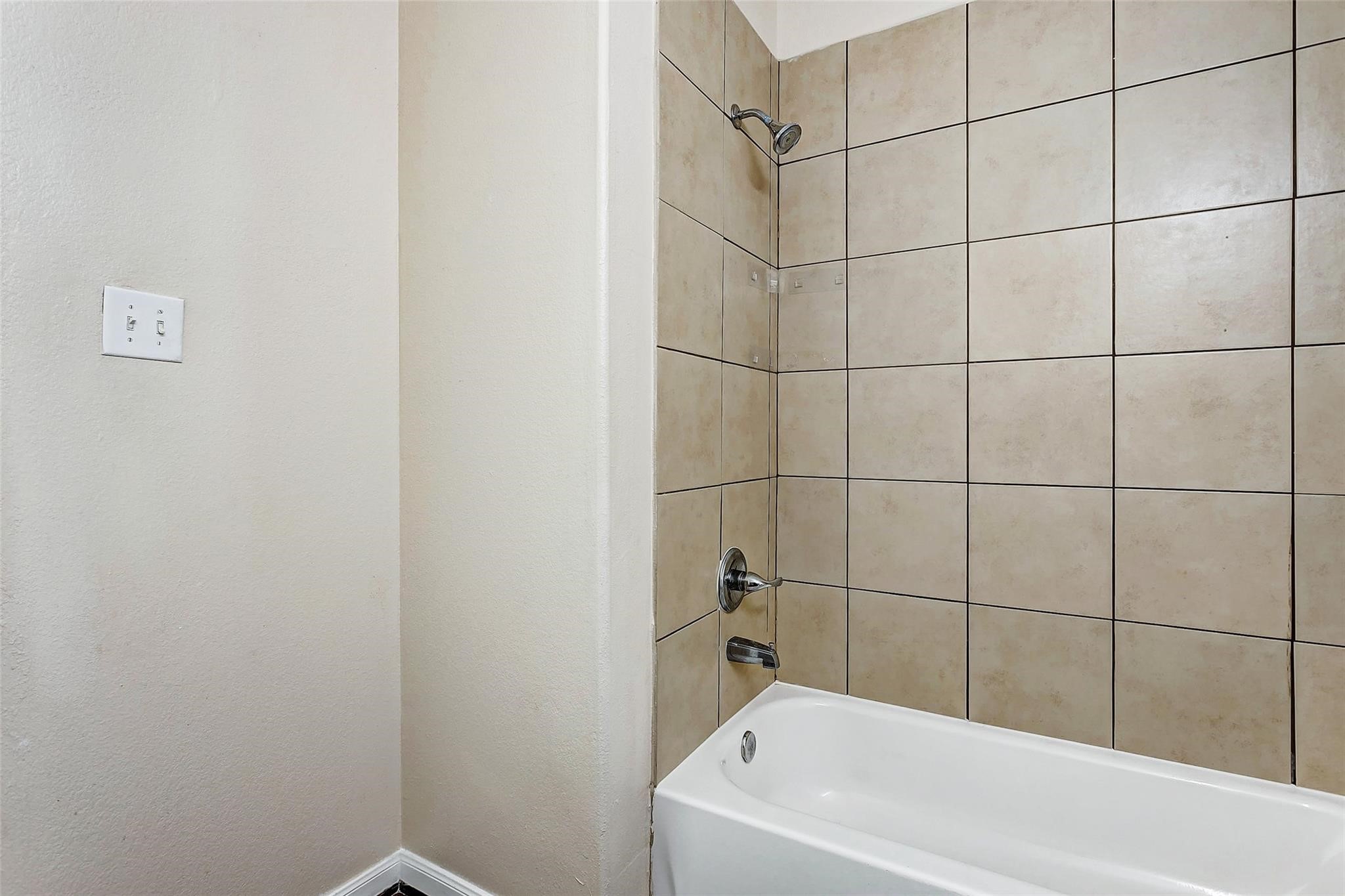 8704 San Rocco Street Houston, TX 77031 - Photo 8 of 22