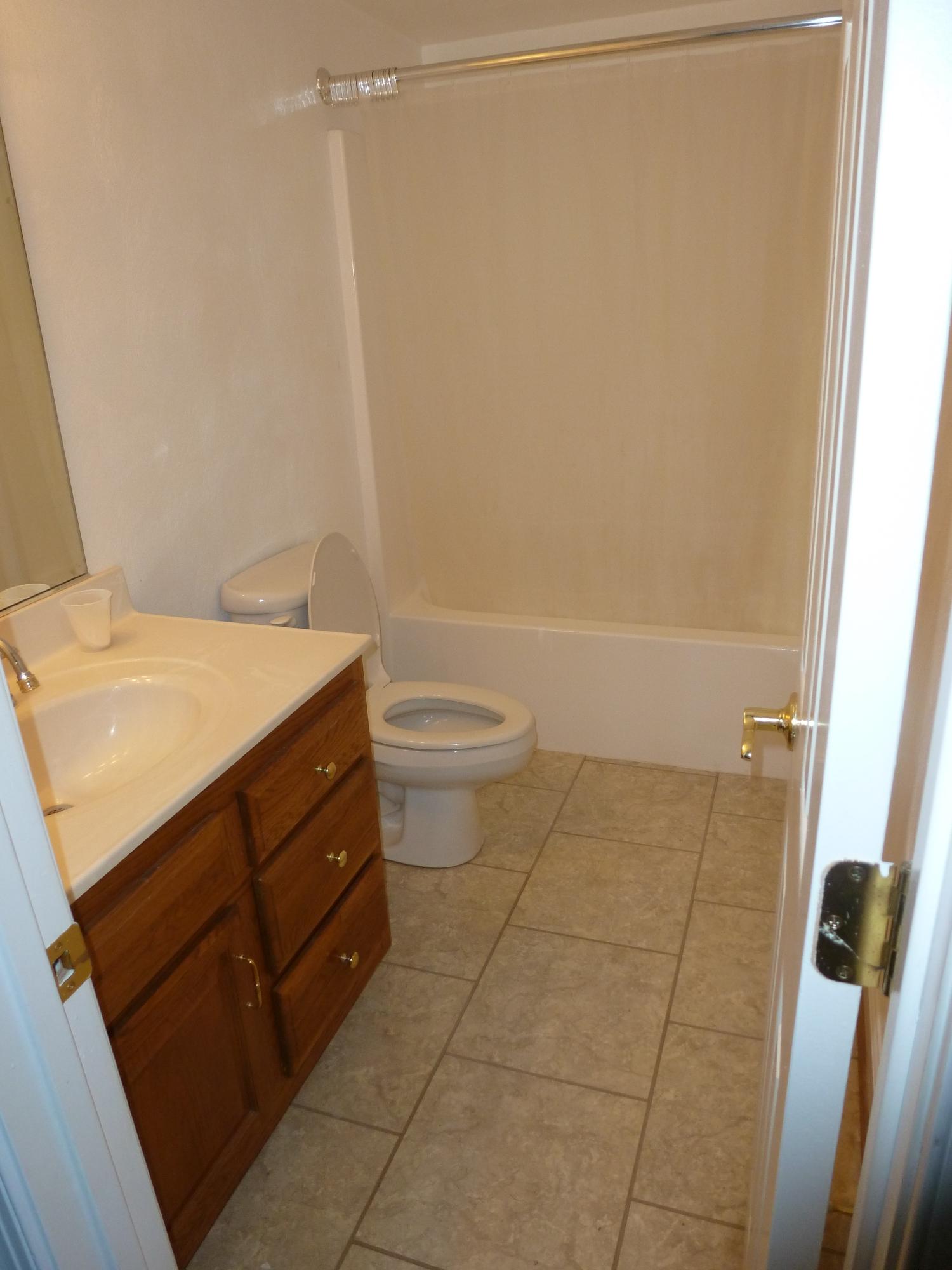5114 Castle Rock Road Roanoke, VA 24018 - Photo 3 of 22 P1010026
