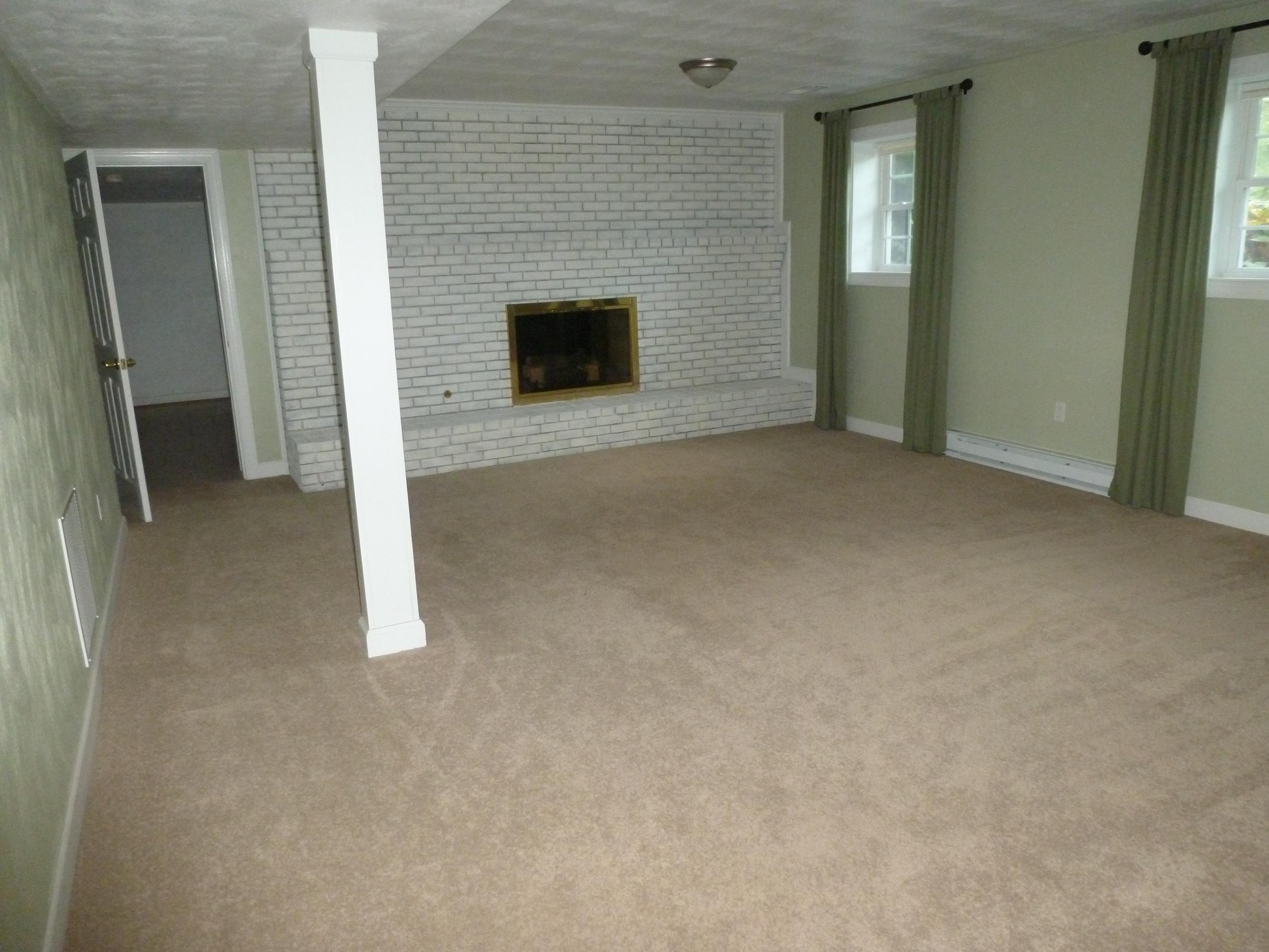 5114 Castle Rock Road Roanoke, VA 24018 - Photo 21 of 22 P1010022