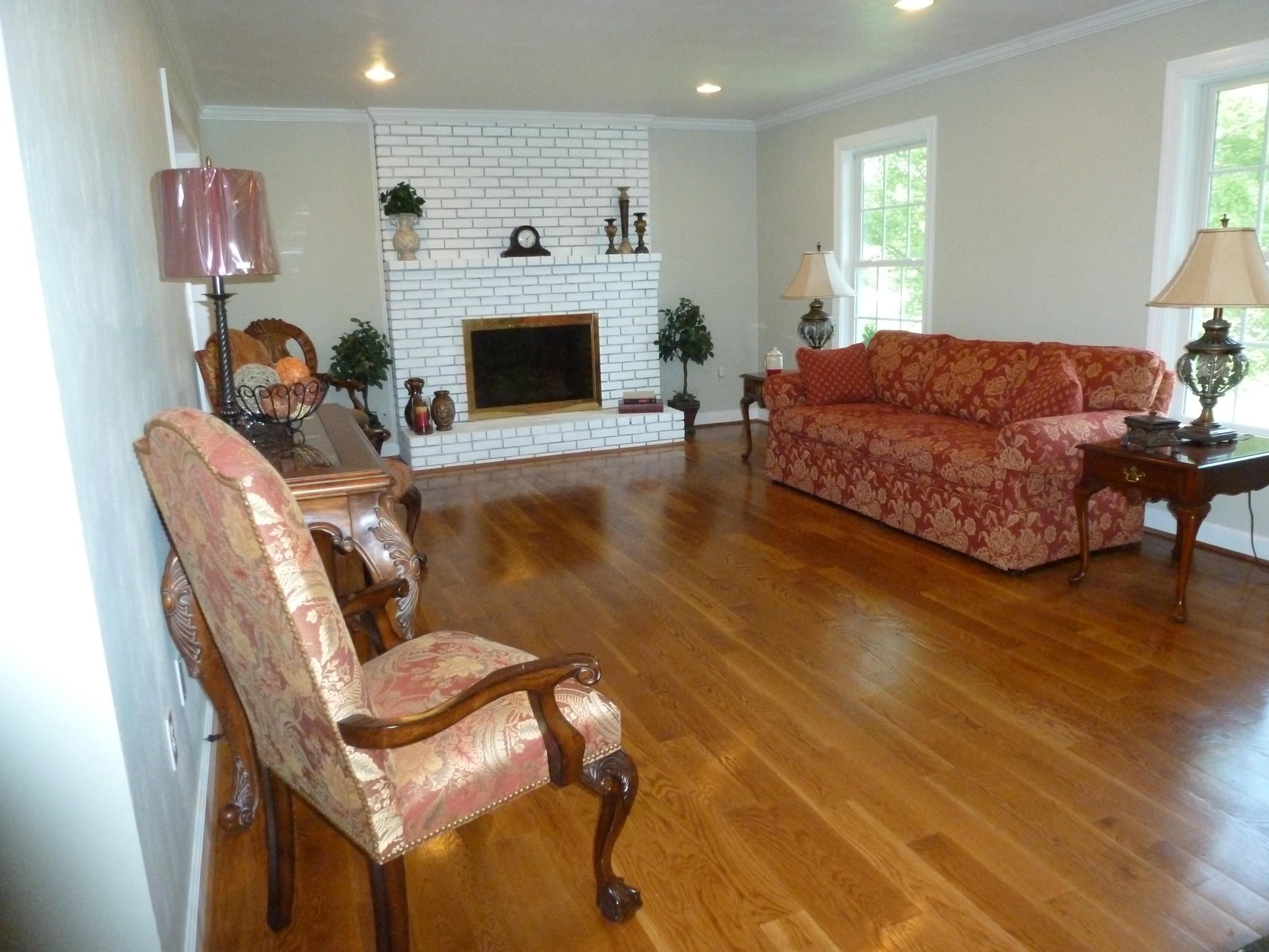 5114 Castle Rock Road Roanoke, VA 24018 - Photo 4 of 22 P1010005