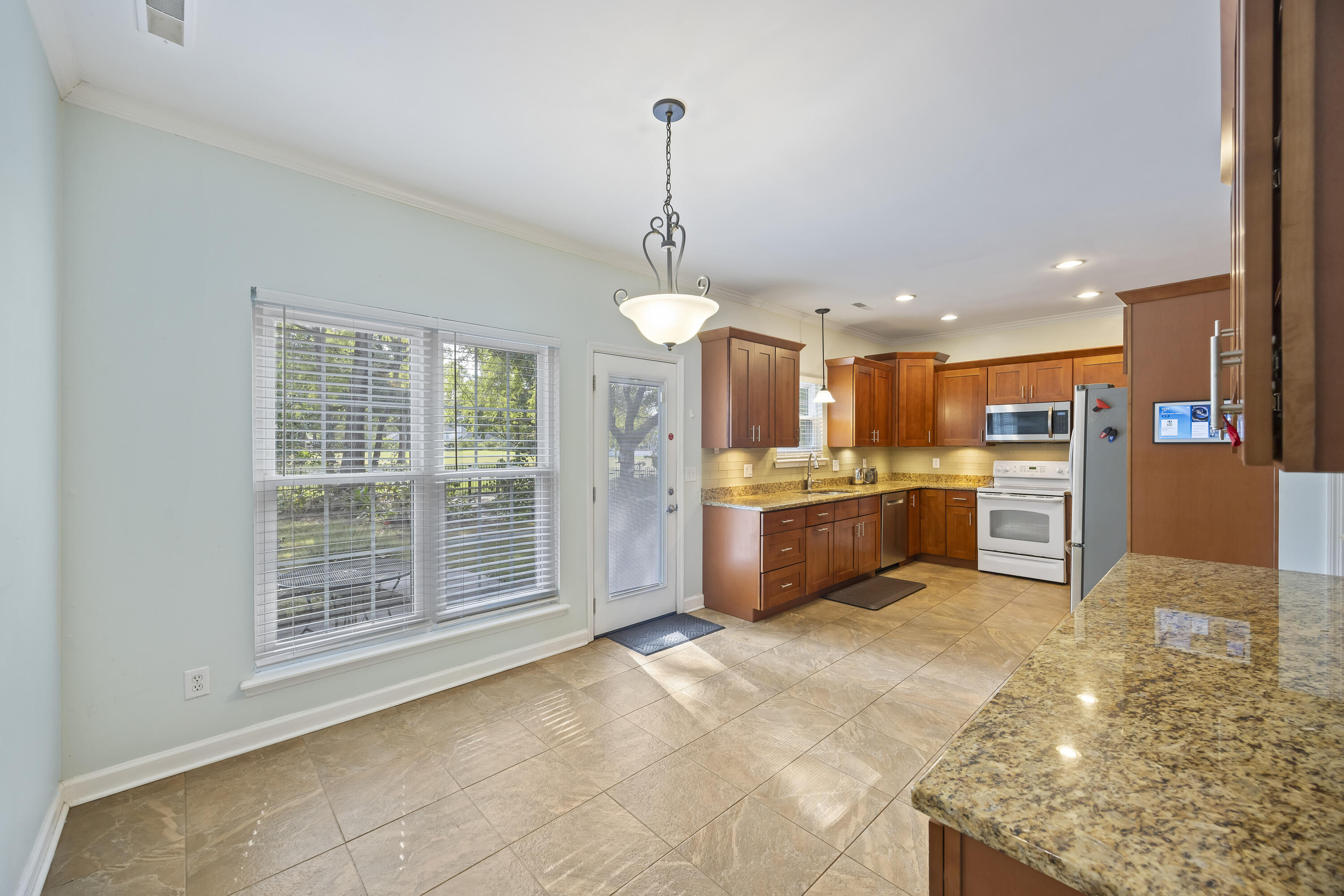 1338 Roma Road Hanahan, SC 29410 - Photo 19 of 48 243A9500