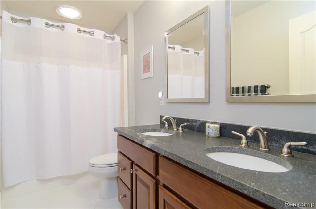 673 Enchantment Drive Rochester, MI 48307 - Photo 20 of 37