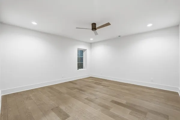 $12,000 | 3718 West End Avenue, Unit 6, Nashville, TN 37205