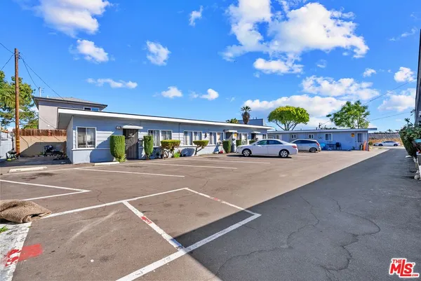 a view of a basket ball ground