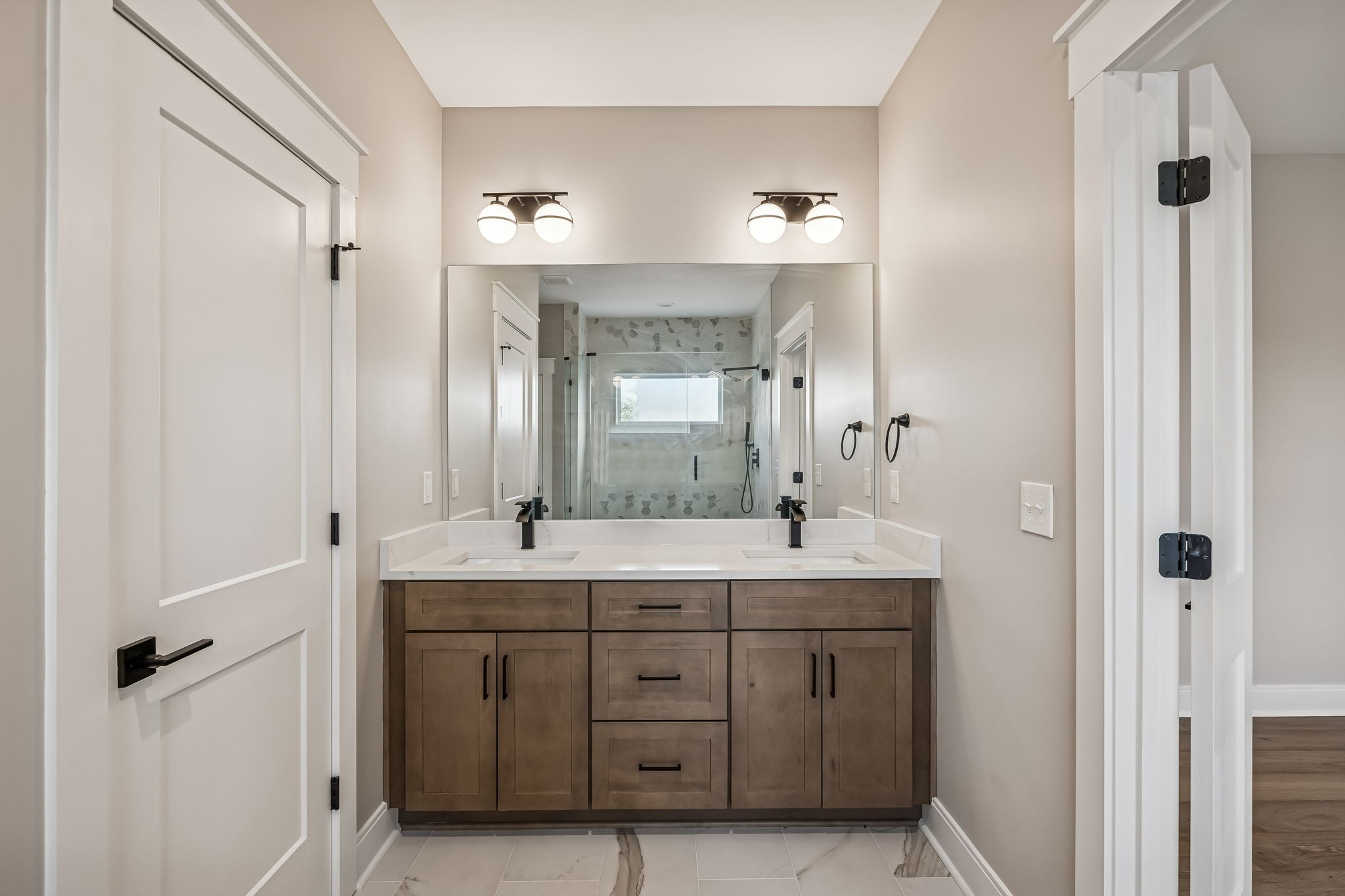 902 Mitchell Road, Unit A Nashville, TN 37206 - Photo 28 of 35 Gallery Image 28