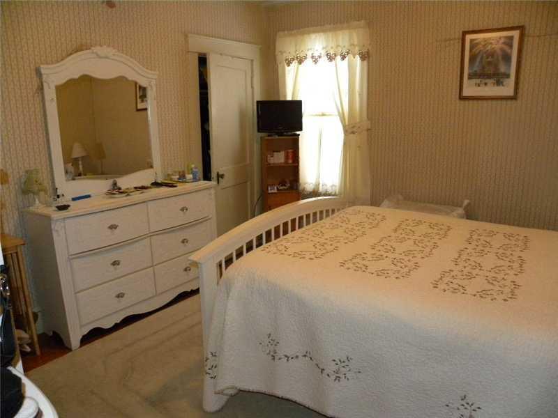 39 Riverside Drive Auburn, ME 04210 - Photo 5 of 12 Bedroom.