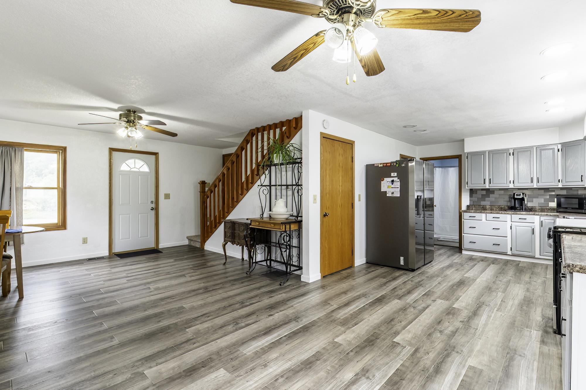 207 Michael Street Fremont, IN 46737 - Photo 7 of 35