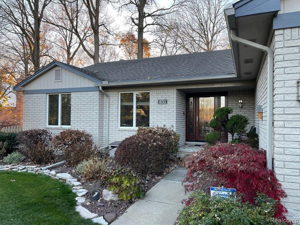 18311 Wayne Road Livonia, MI 48152 - Photo 4 of 54