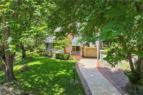 $689,900 | 2004 West 50th Street, Westwood Hills, KS 66205