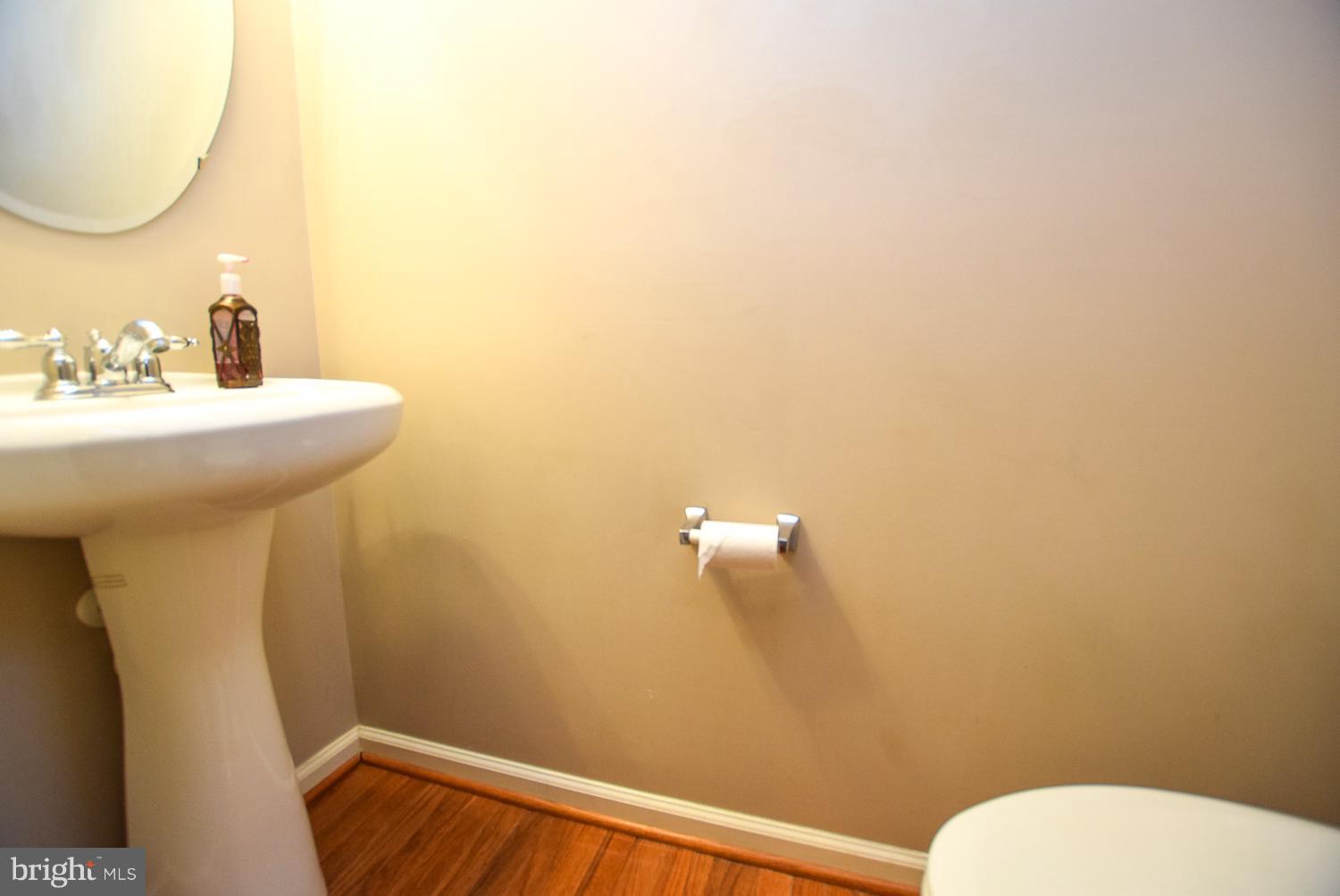 8518 Meadowsweet Road Pikesville, MD 21208 - Photo 5 of 28 Powder room