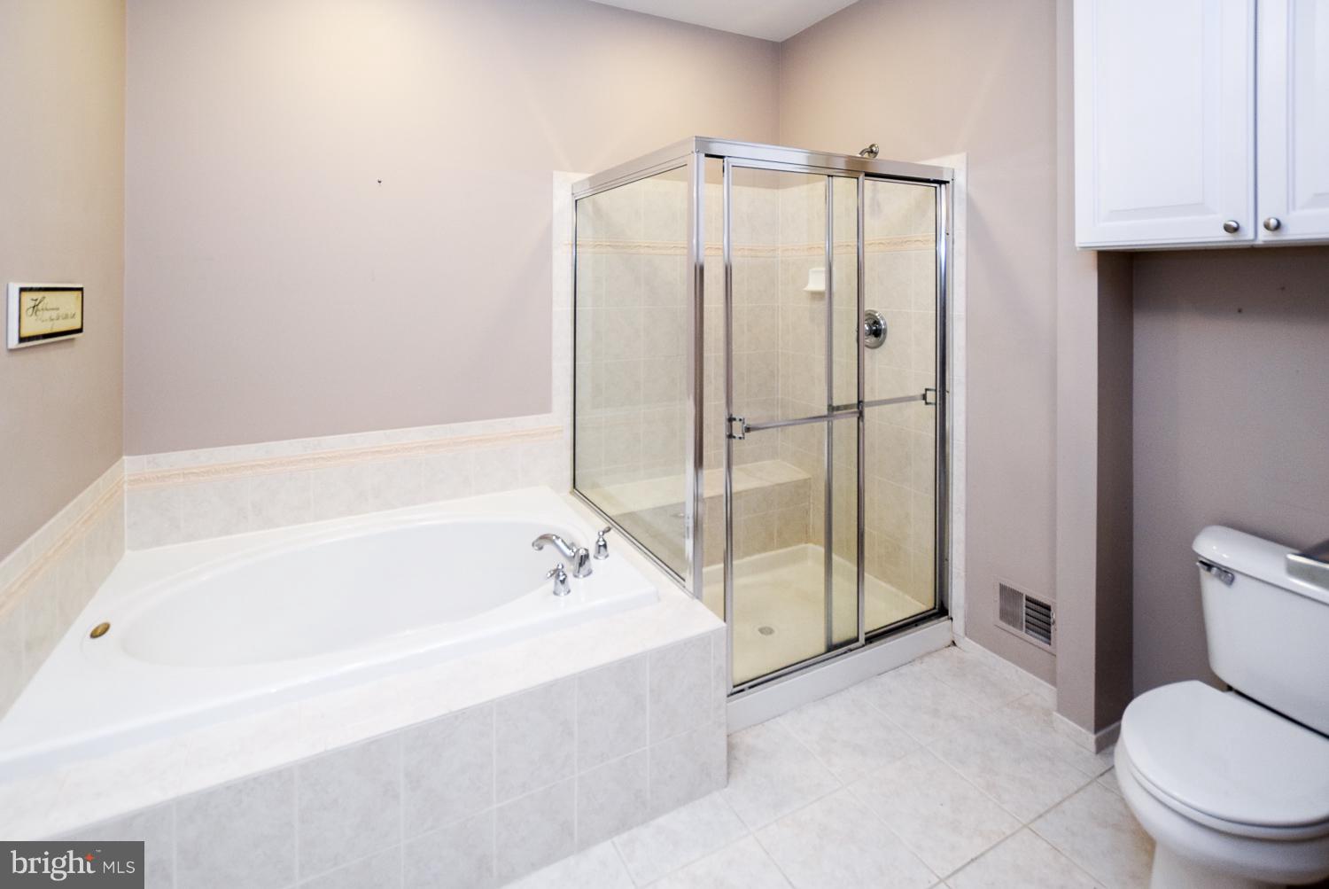 8518 Meadowsweet Road Pikesville, MD 21208 - Photo 7 of 28 Bath (Master)